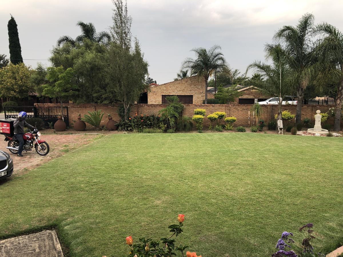 Sunrise Boutique Hotel Witbank Exterior photo