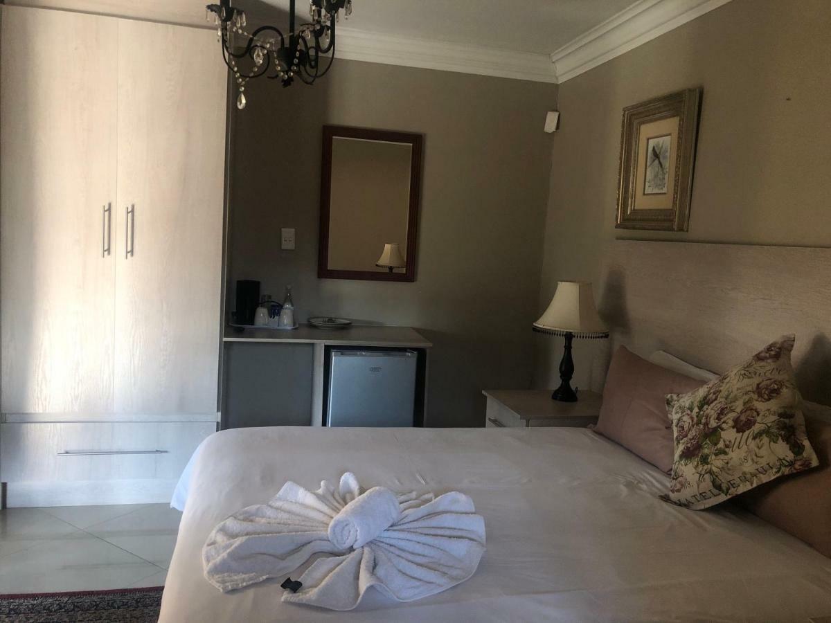 Sunrise Boutique Hotel Witbank Exterior photo